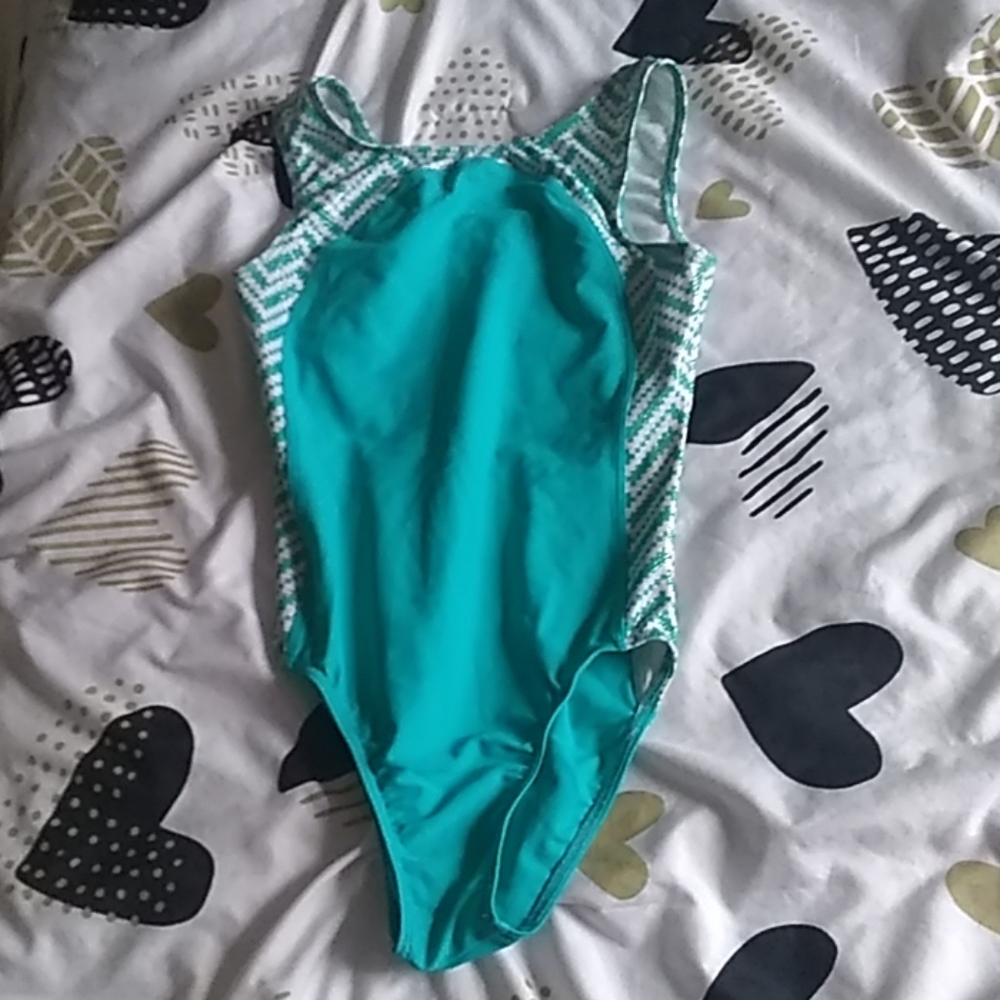 Gymnastics leotard